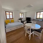 Ferienhaus Altes Winzerhaus In Der Wachau - Neu Renoviertes Haus Mit Terrasse