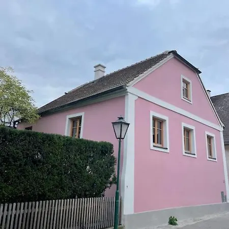 Altes Winzerhaus In Der Wachau - Neu Renoviertes Haus Mit Terrasse * Duernstein
